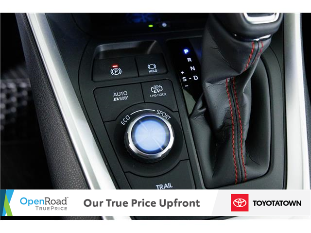 2025 Toyota RAV4 Plug-In Hybrid XSE (Stk: U14072) in London - Image 33 of 36
