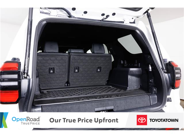 2025 Toyota 4Runner Hybrid Base (Stk: U14076) in London - Image 9 of 36