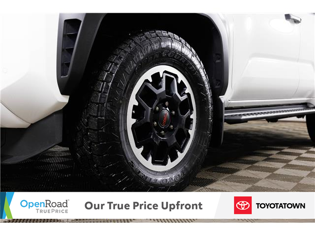 2025 Toyota 4Runner Hybrid Base (Stk: U14076) in London - Image 13 of 36