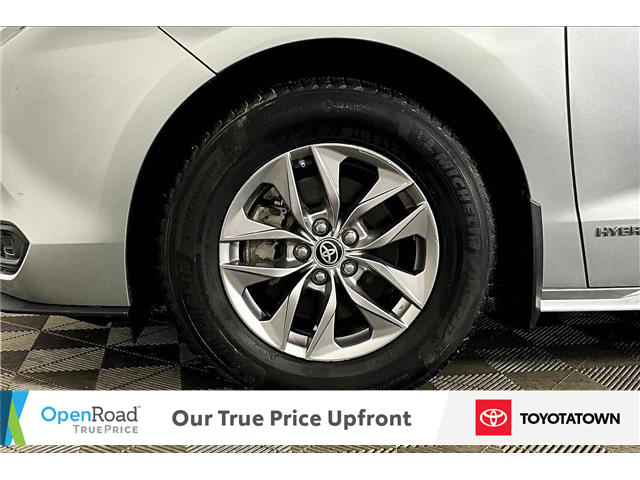 2021 Toyota Sienna LE 8-Passenger (Stk: U14089L) in London - Image 8 of 35