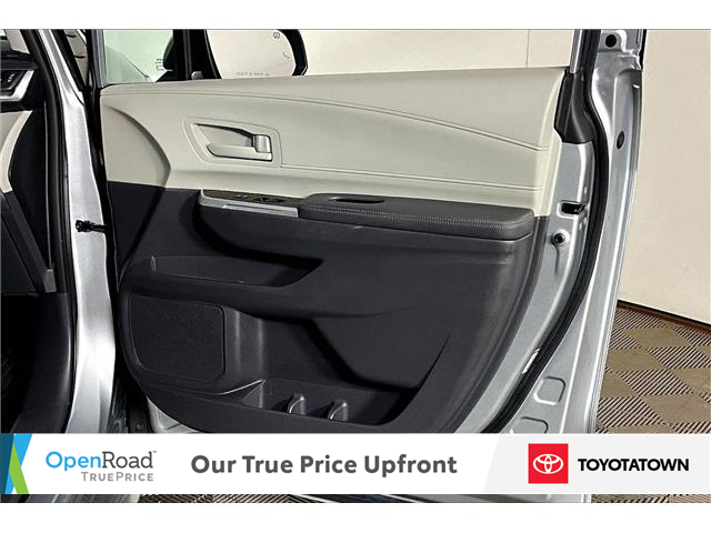 2021 Toyota Sienna LE 8-Passenger (Stk: U14089L) in London - Image 19 of 35