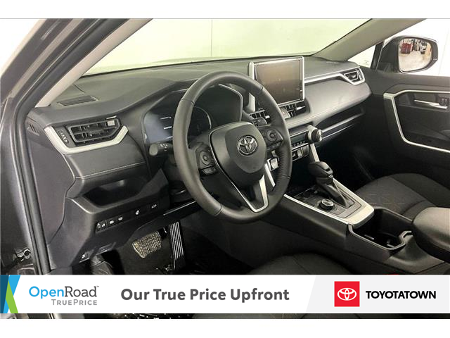 2025 Toyota RAV4 Hybrid XLE (Stk: U14086) in London - Image 13 of 35
