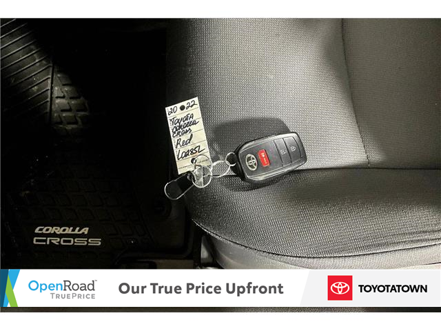 2022 Toyota Corolla Cross LE (Stk: L0285L) in London - Image 10 of 35