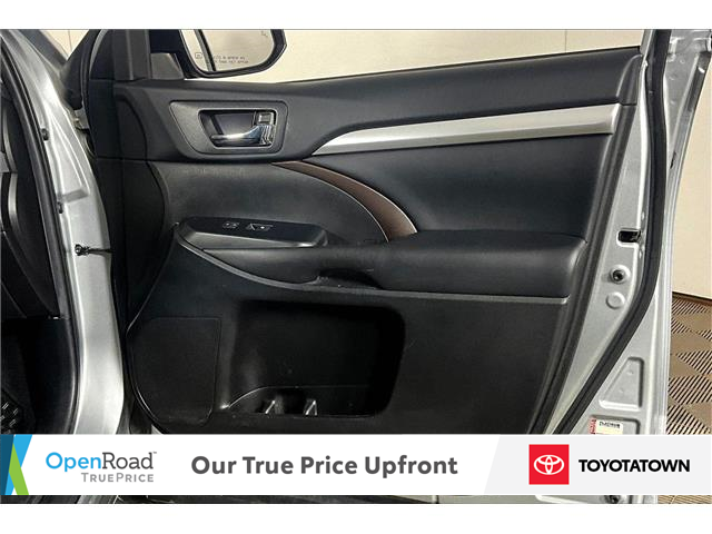 2019 Toyota Highlander XLE (Stk: L0325A) in London - Image 19 of 35 2019 Toyota Highlander XLE (Stk: L0325A) in London - Image 19 of 35