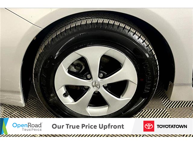 2014 Toyota Prius Base (Stk: U14097) in London - Image 8 of 35 2014 Toyota Prius Base (Stk: U14097) in London - Image 8 of 35