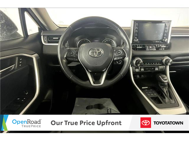 2020 Toyota RAV4 XLE (Stk: U14094) in London - Image 5 of 35
