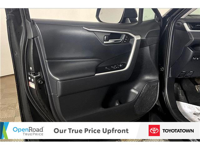 2020 Toyota RAV4 XLE (Stk: U14094) in London - Image 18 of 35