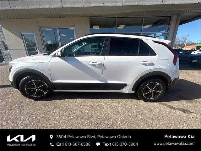 2025 Kia Niro Plug-In Hybrid EX (Stk: 25127) in Petawawa - Image 2 of 22