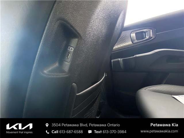 2025 Kia Sorento Plug-In Hybrid EX (Stk: 25186) in Petawawa - Image 30 of 33