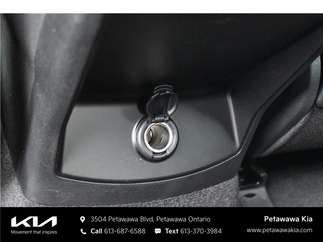 2025 Kia Sorento Plug-In Hybrid EX (Stk: 25170) in Petawawa - Image 38 of 39