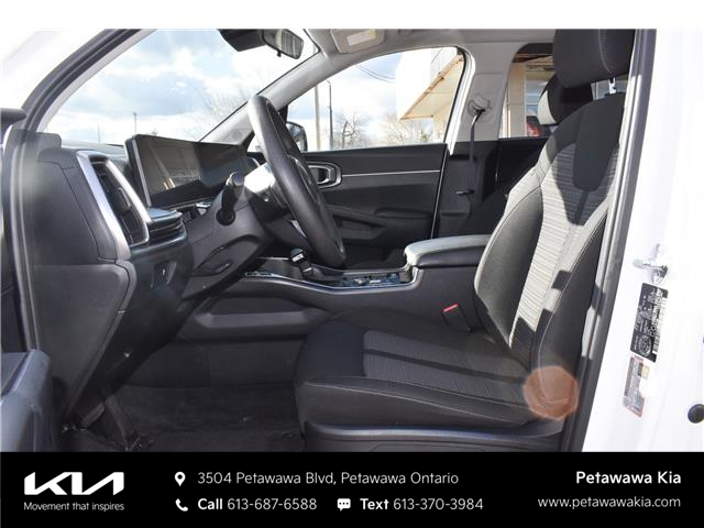 2024 Kia Sorento 2.5L LX (Stk: P0799) in Petawawa - Image 17 of 36