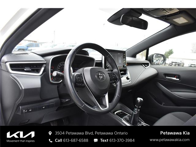 2019 Toyota Corolla Hatchback Base (Stk: 26049B) in Petawawa - Image 17 of 34