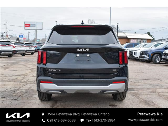 2024 Kia Sorento 2.5L LX (Stk: P0798) in Petawawa - Image 7 of 37