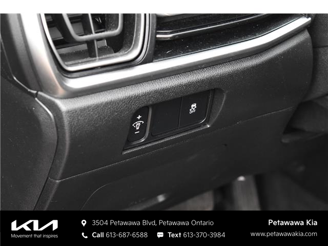 2024 Kia Sorento 2.5L LX (Stk: P0798) in Petawawa - Image 15 of 37