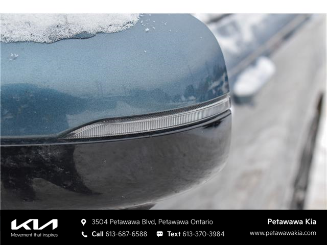 2022 Kia Carnival EX+ (Stk: 26069A) in Petawawa - Image 4 of 41