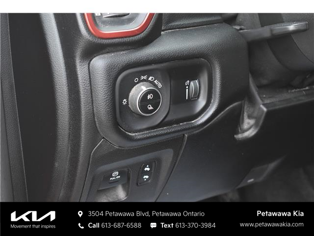 2021 RAM 1500 Rebel (Stk: 26026A) in Petawawa - Image 17 of 37
