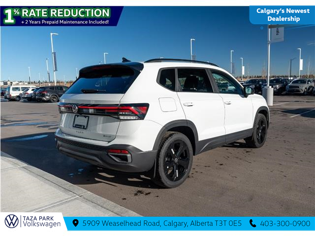 2026 Volkswagen Taos Comfortline Black Edition (Stk: TT-008) in Calgary - Image 5 of 24