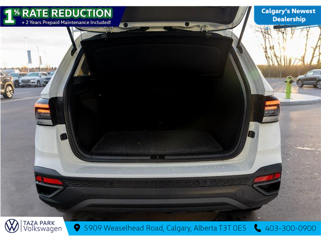 2026 Volkswagen Taos Comfortline Black Edition (Stk: TT-011) in Calgary - Image 9 of 24