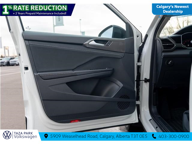 2026 Volkswagen Taos Comfortline Black Edition (Stk: TT-010) in Calgary - Image 13 of 25 2026 Volkswagen Taos Comfortline Black Edition (Stk: TT-010) in Calgary - Image 13 of 25