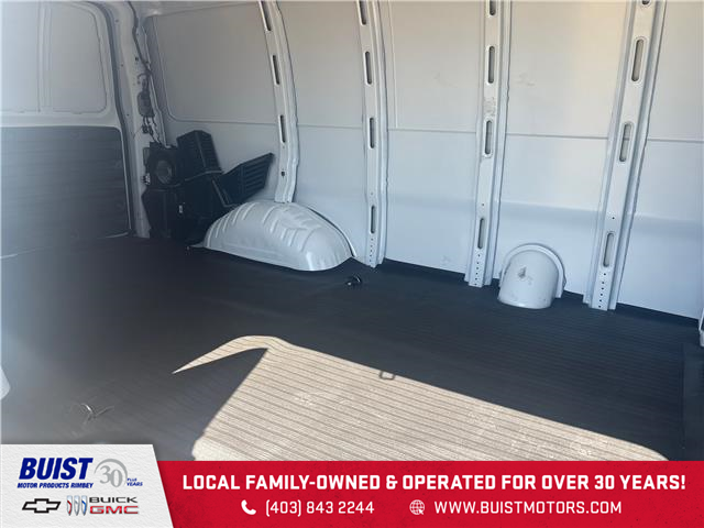 2025 GMC Savana 2500 Work Van (Stk: 25141) in Rimbey - Image 6 of 7