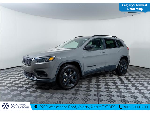 2022 Jeep Cherokee Altitude (Stk: TT-064A) in Calgary - Image 1 of 25