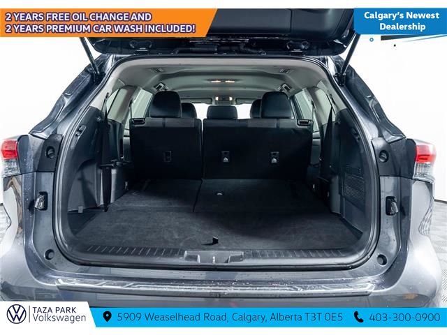 2024 Toyota Highlander LE (Stk: TU0229) in Calgary - Image 8 of 25