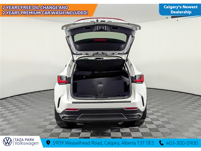 2022 Lexus NX 350h Base (Stk: TU0119) in Calgary - Image 10 of 25