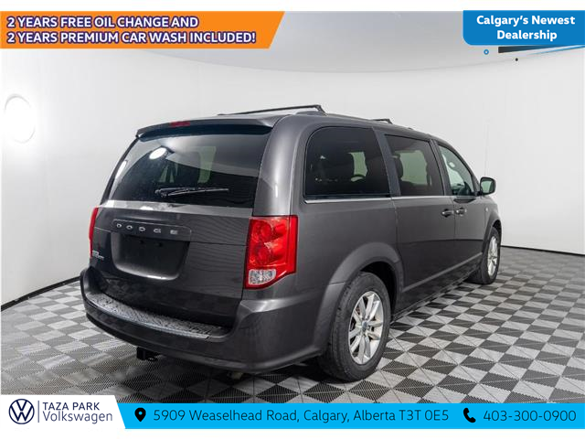2019 Dodge Grand Caravan 35th Anniversary Edition (Stk: TU0164A) in Calgary - Image 5 of 18