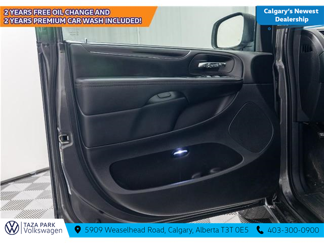 2019 Dodge Grand Caravan 35th Anniversary Edition (Stk: TU0164A) in Calgary - Image 11 of 18