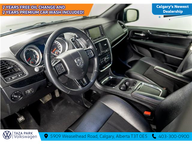 2019 Dodge Grand Caravan 35th Anniversary Edition (Stk: TU0164A) in Calgary - Image 12 of 18