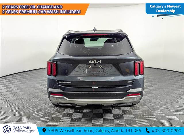 2024 Kia Sorento 2.5T EX (Stk: TU0160) in Calgary - Image 7 of 26