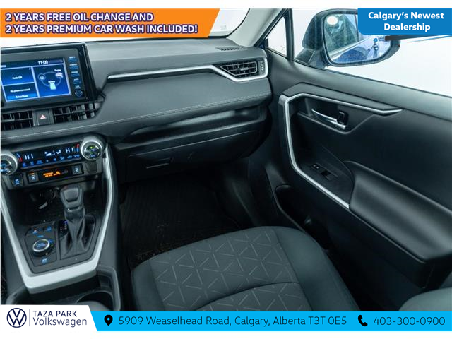 2021 Toyota RAV4 Hybrid XLE (Stk: TS-0420A) in Calgary - Image 19 of 22 2021 Toyota RAV4 Hybrid XLE (Stk: TS-0420A) in Calgary - Image 19 of 22
