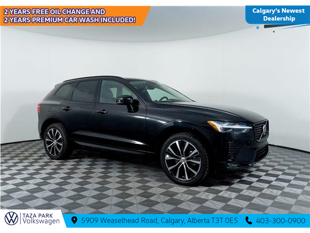 2024 Volvo XC60 B5 Plus Dark Theme (Stk: TU0134) in Calgary - Image 4 of 21