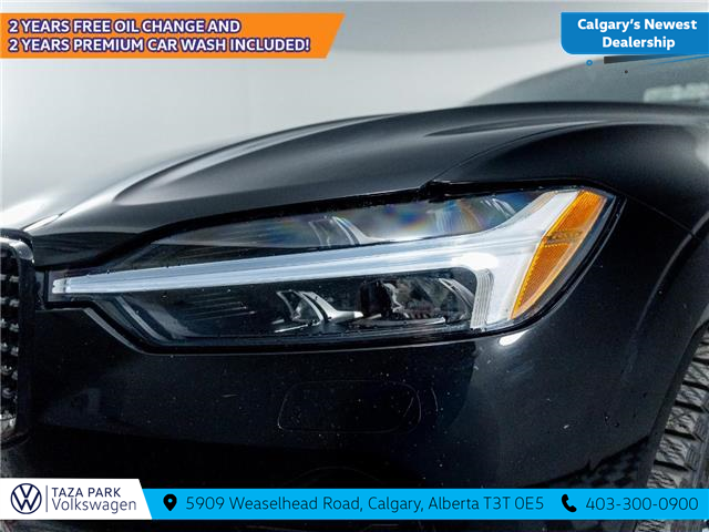 2024 Volvo XC60 B5 Plus Dark Theme (Stk: TU0134) in Calgary - Image 11 of 21