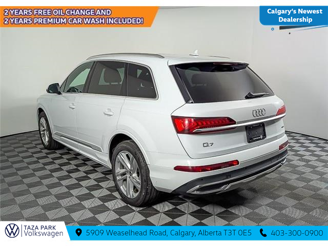 2024 Audi Q7 45 Komfort (Stk: TU0179) in Calgary - Image 8 of 12