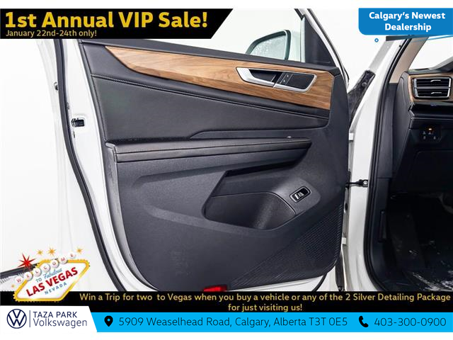 2024 Volkswagen Atlas 2.0 TSI Comfortline (Stk: TU0237) in Calgary - Image 13 of 26