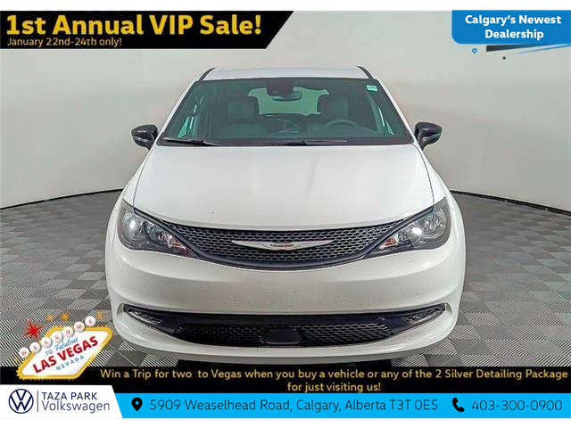 2025 Chrysler Grand Caravan SXT (Stk: TS-0203A) in Calgary - Image 3 of 12