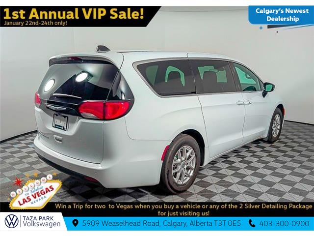 2025 Chrysler Grand Caravan SXT (Stk: TS-0203A) in Calgary - Image 6 of 12