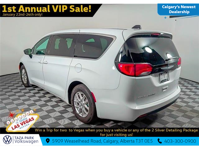 2025 Chrysler Grand Caravan SXT (Stk: TS-0203A) in Calgary - Image 8 of 12