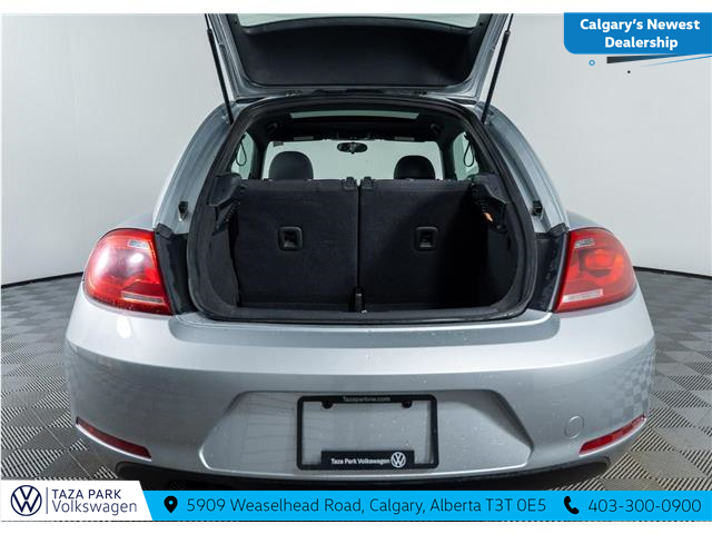 2013 Volkswagen Beetle 2.5L Comfortline (Stk: TT-030A) in Calgary - Image 8 of 22 2013 Volkswagen Beetle 2.5L Comfortline (Stk: TT-030A) in Calgary - Image 8 of 22