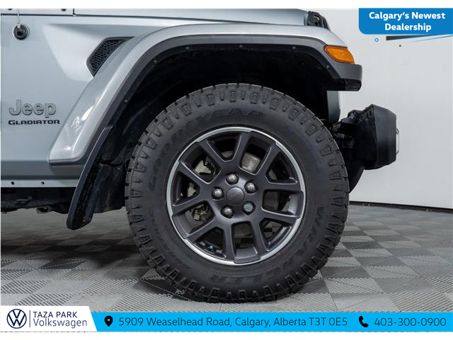 2023 Jeep Gladiator Overland (Stk: TU0246) in Calgary - Image 8 of 23