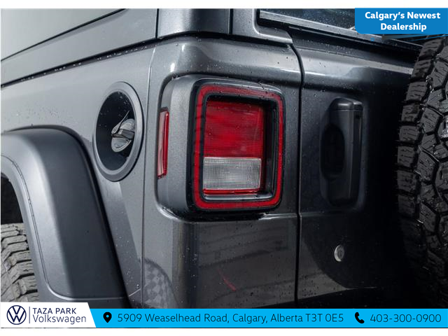 2022 Jeep Wrangler Sport (Stk: TU0245) in Calgary - Image 7 of 19
