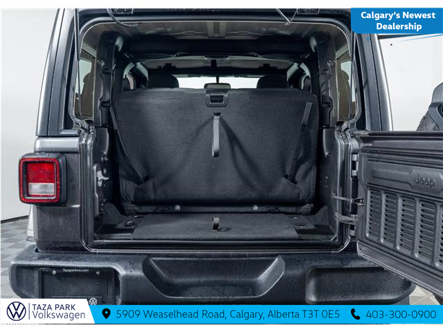 2022 Jeep Wrangler Sport (Stk: TU0245) in Calgary - Image 8 of 19