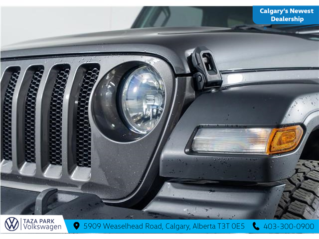2022 Jeep Wrangler Sport (Stk: TU0245) in Calgary - Image 10 of 19