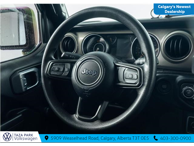 2022 Jeep Wrangler Sport (Stk: TU0245) in Calgary - Image 14 of 19