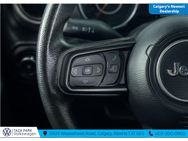 2022 Jeep Wrangler Sport (Stk: TU0245) in Calgary - Image 15 of 19