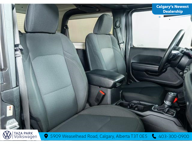 2022 Jeep Wrangler Sport (Stk: TU0245) in Calgary - Image 18 of 19