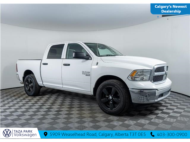 2023 RAM 1500 Classic SLT (Stk: TU0242) in Calgary - Image 3 of 26