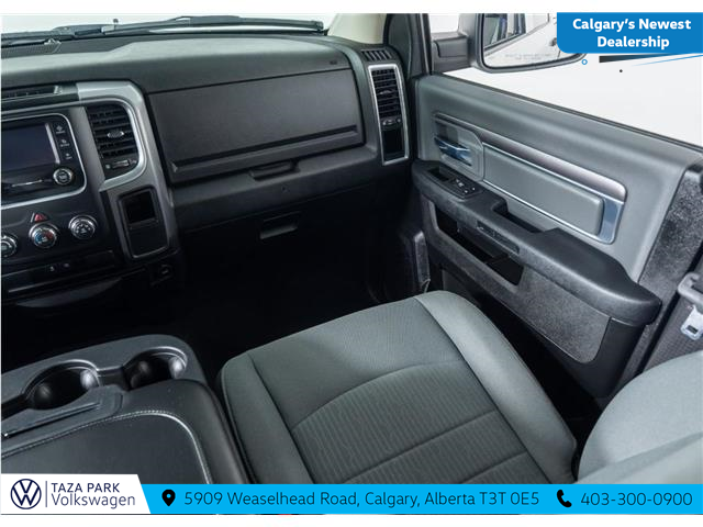 2023 RAM 1500 Classic SLT (Stk: TU0242) in Calgary - Image 23 of 26