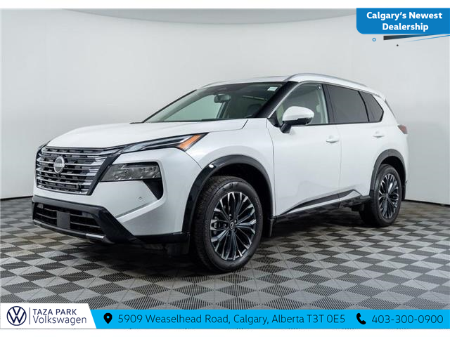 2025 Nissan Rogue Platinum (Stk: TU0249) in Calgary - Image 1 of 24